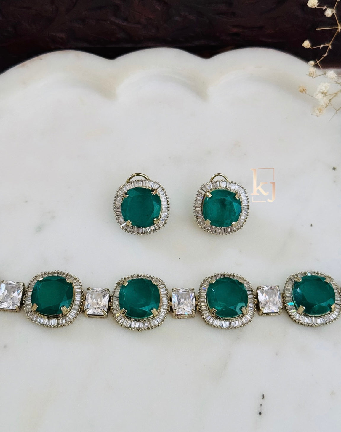 Lai choker set