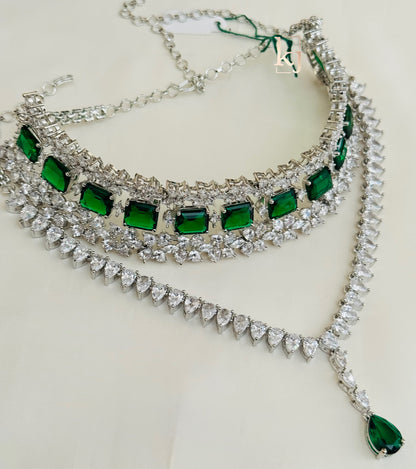 Gristle necklace set