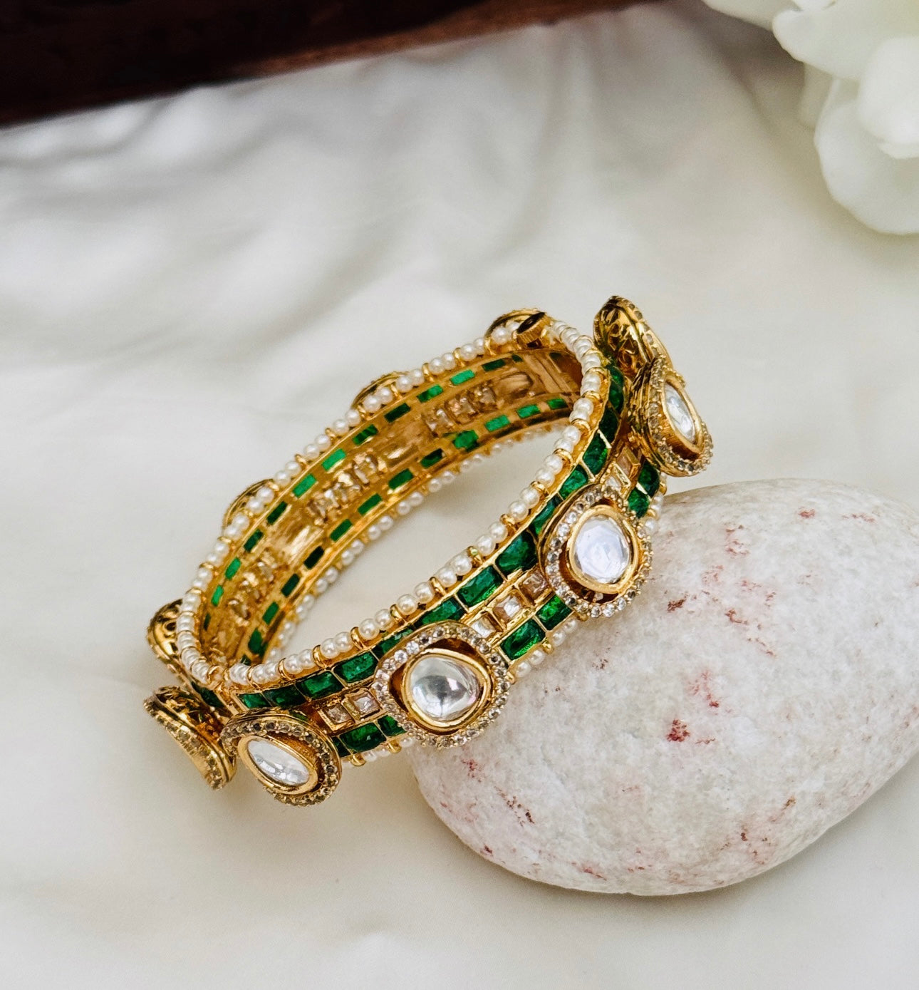 Fariha bangle bracelet single