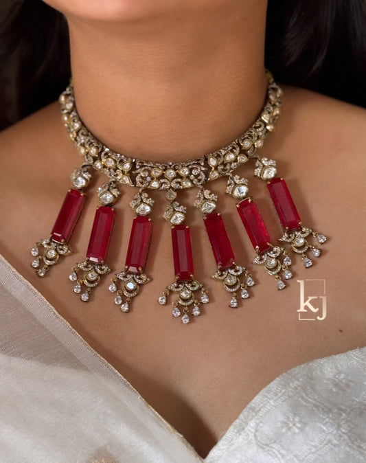 Meade necklace set
