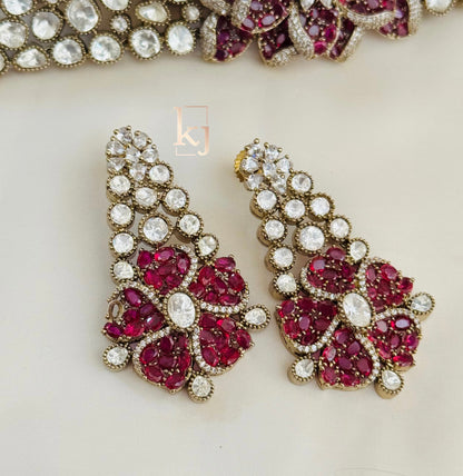 Petal choker set