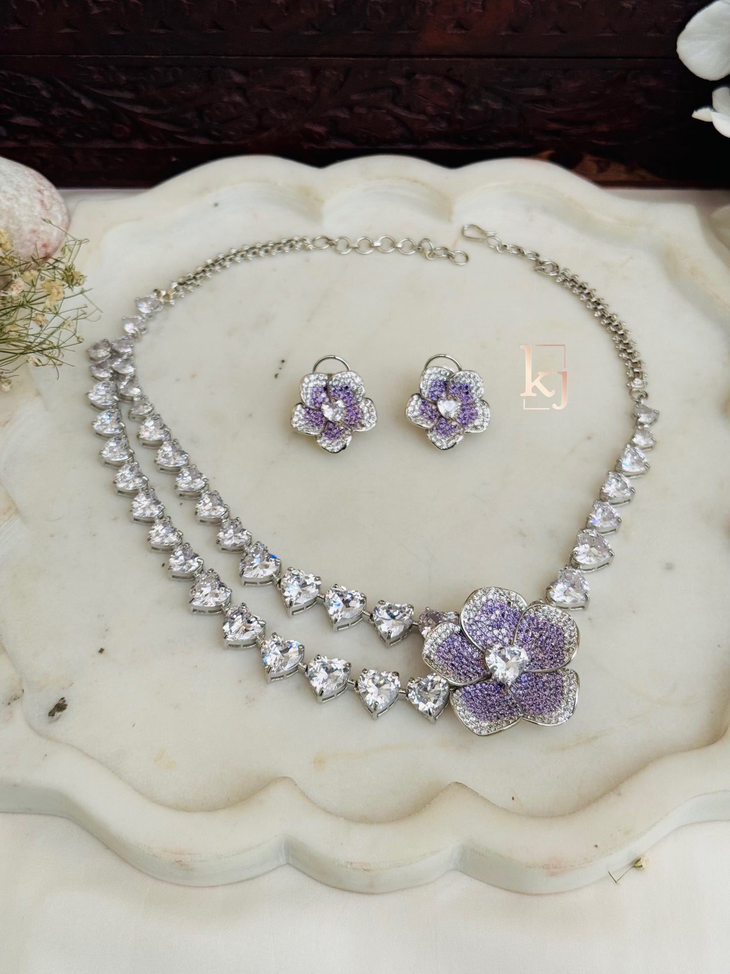 Ivaan necklace set
