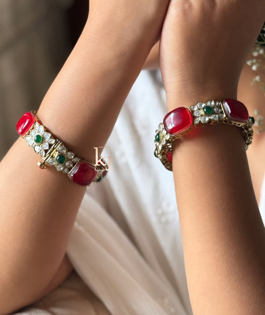 Elara Bangle set pair