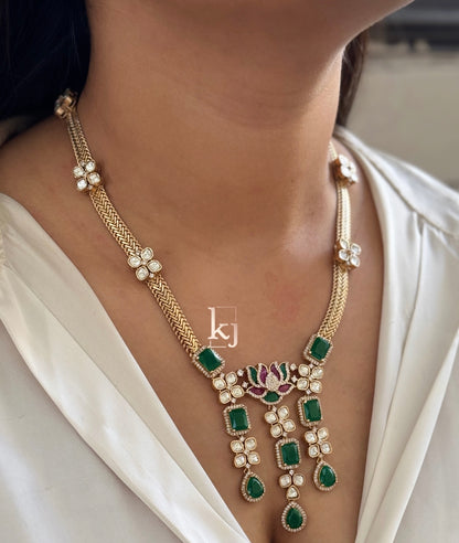 Kaycie necklace set