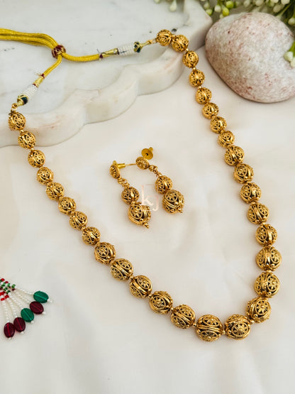 Shuri necklace set