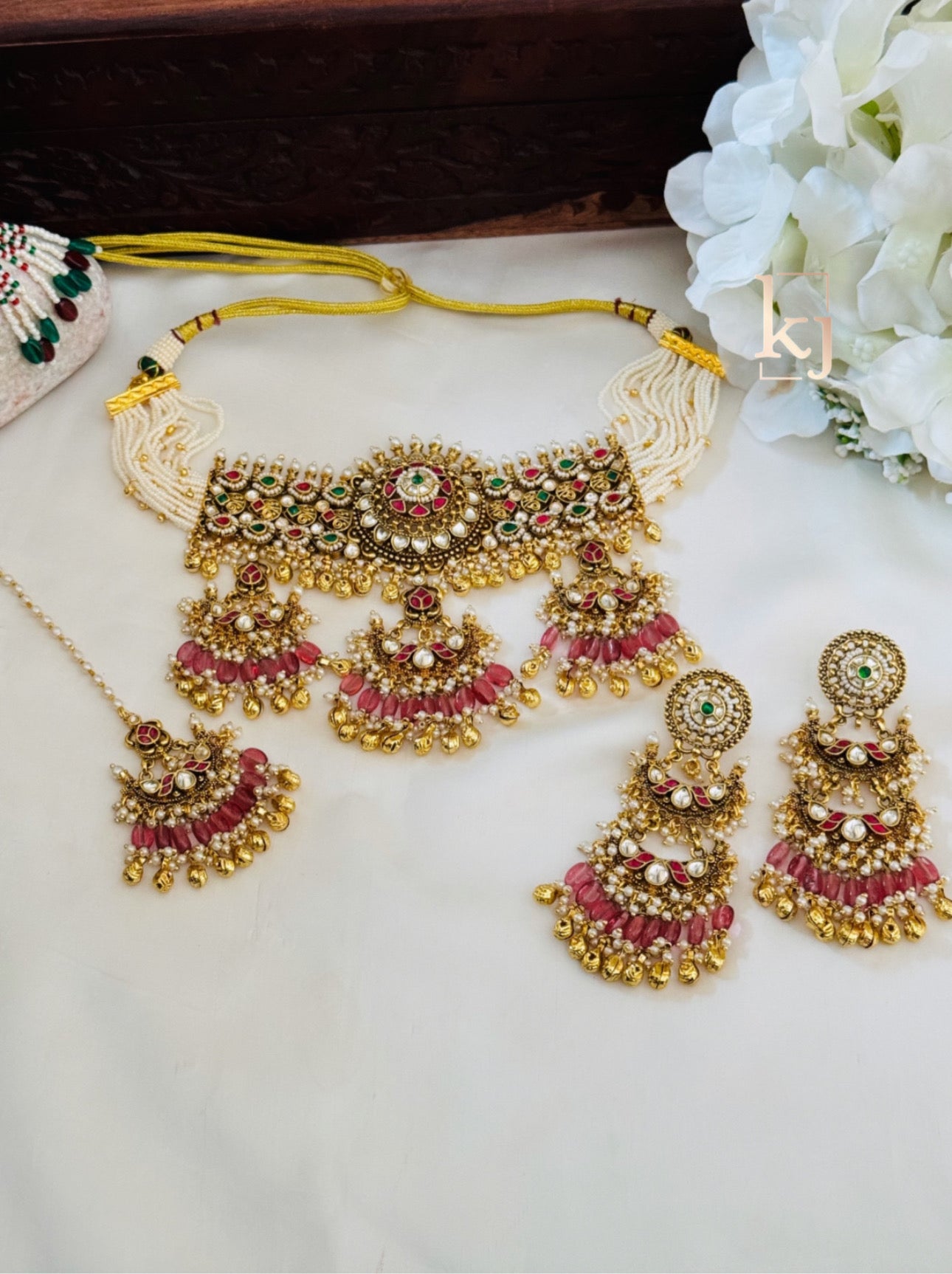 Naina choker set