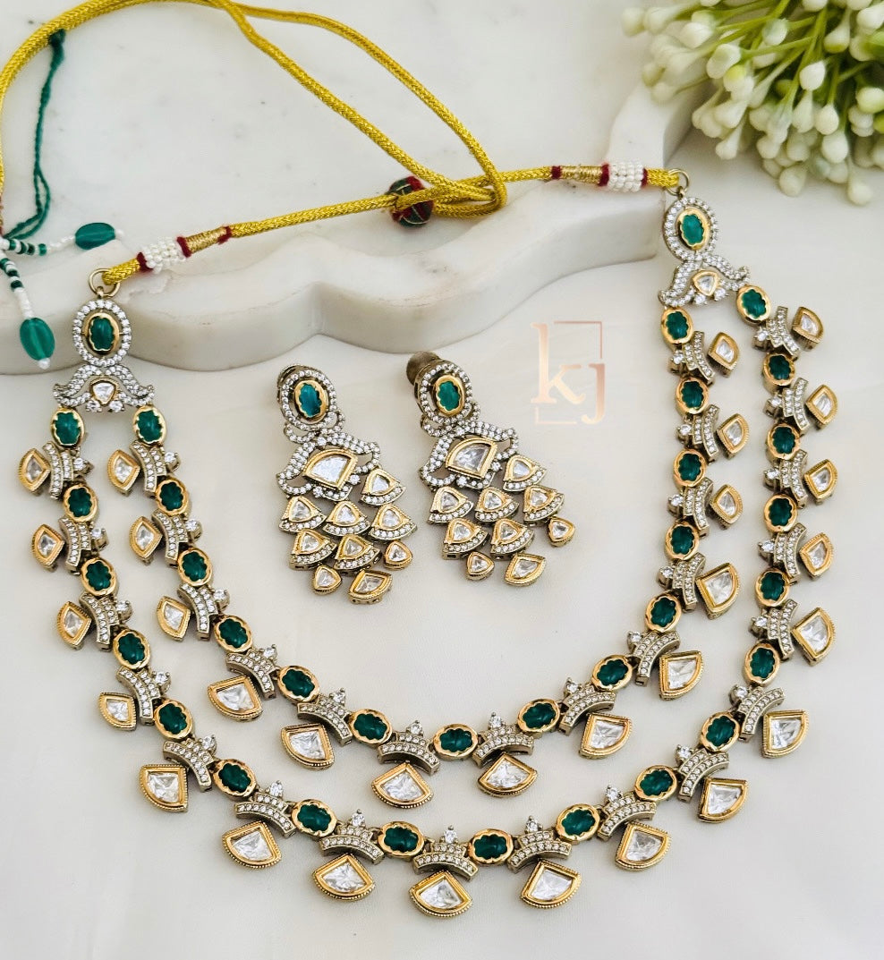 Venzi necklace set