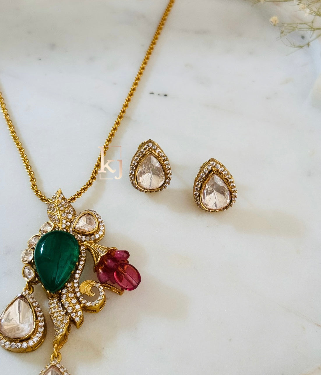 Freesia elegant set