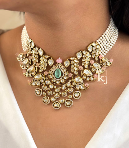 Roche necklace set