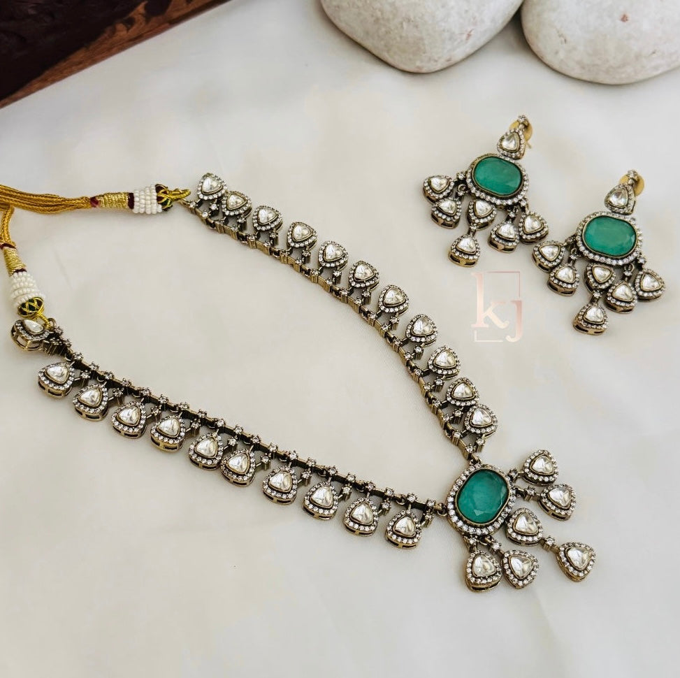 Alaya necklace set