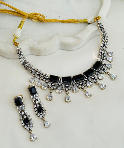 Zion necklace set
