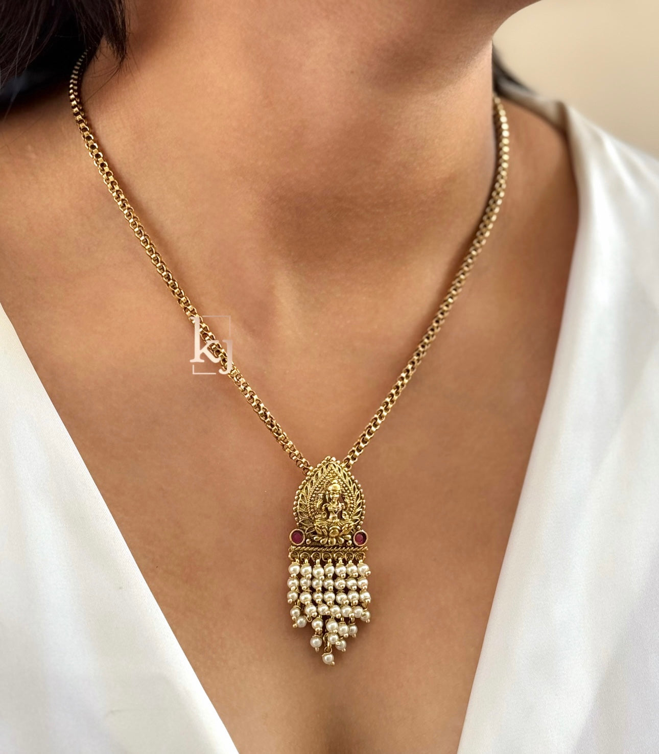 Vihaa pendant set