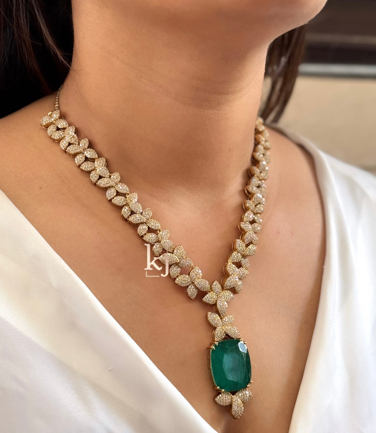 Ozira necklace set