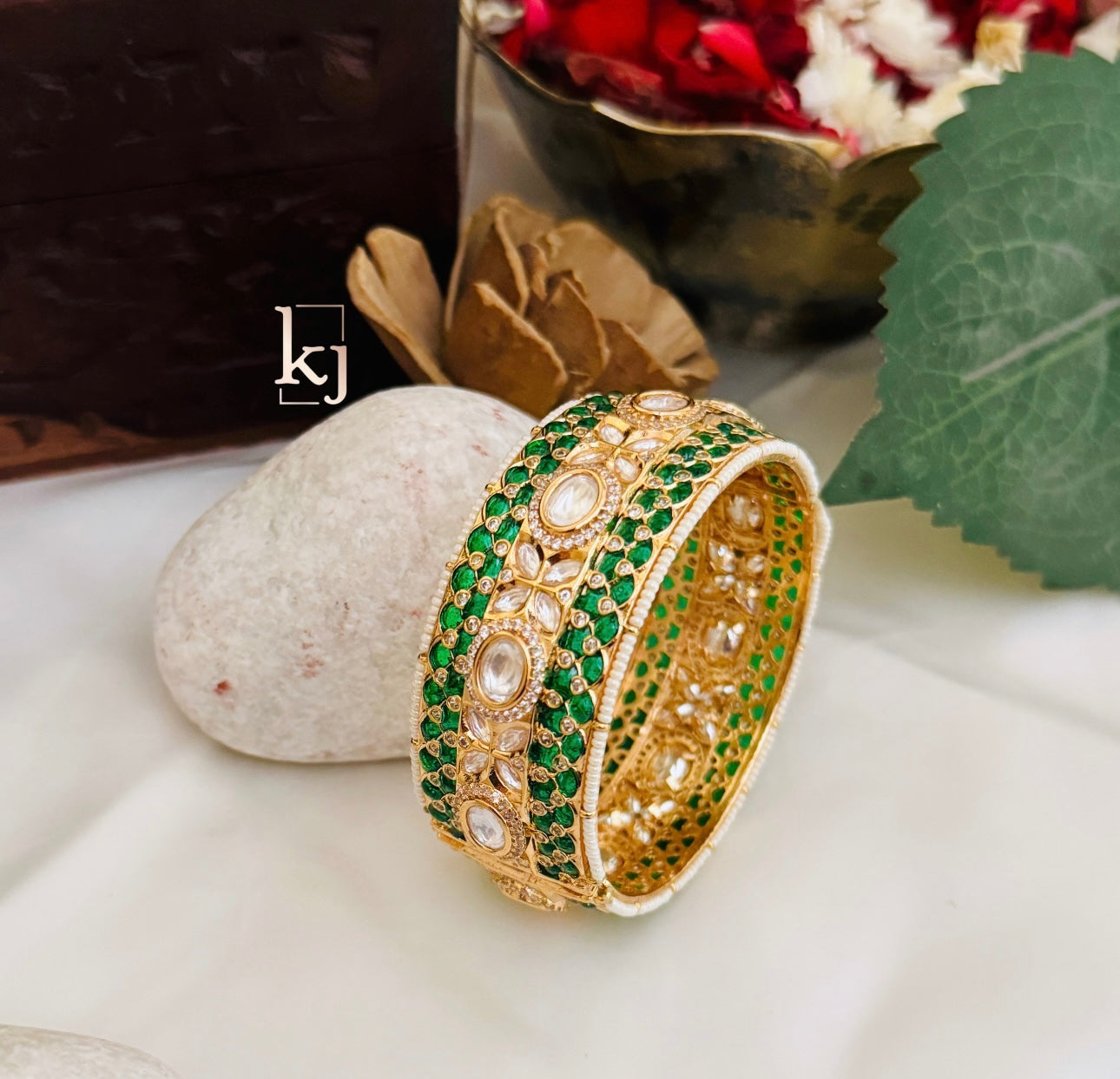 Salem bangle kada