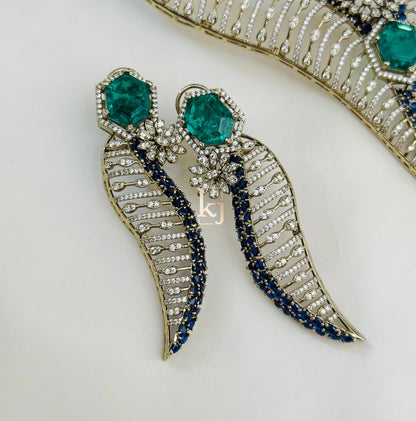 Triya necklace set