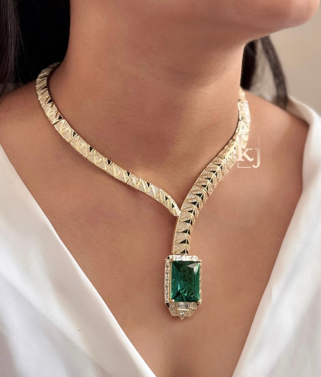 Zhea necklace set