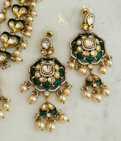 Serafina necklace set