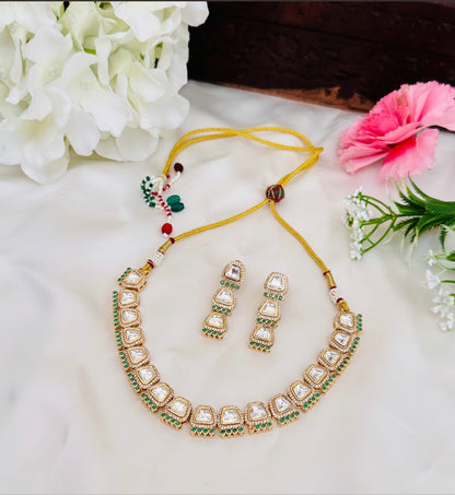 Zoya necklace set