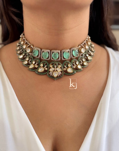 Hima choker set