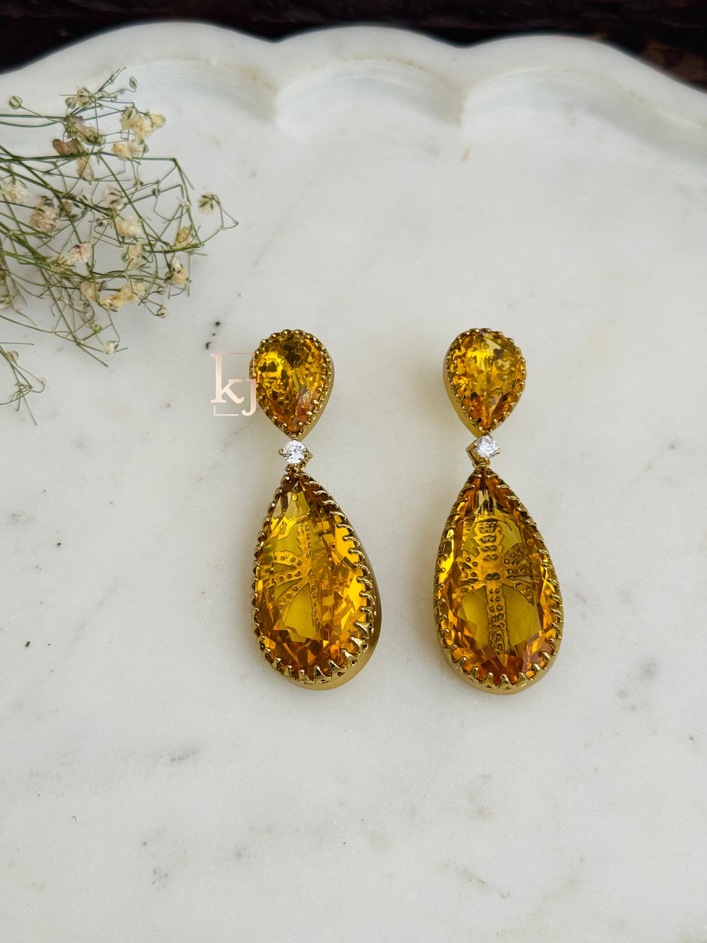 Aarv earrings set