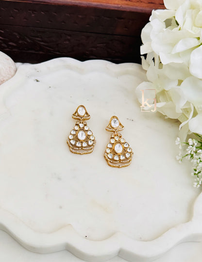 Selah Earrings set