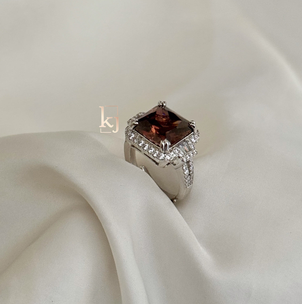 Valencia ring