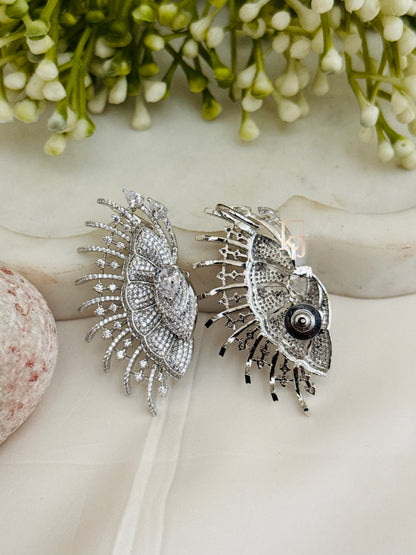 Even earcuff earrings