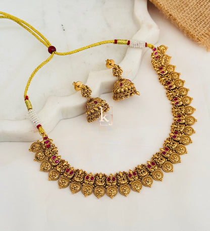 Vaani necklace set