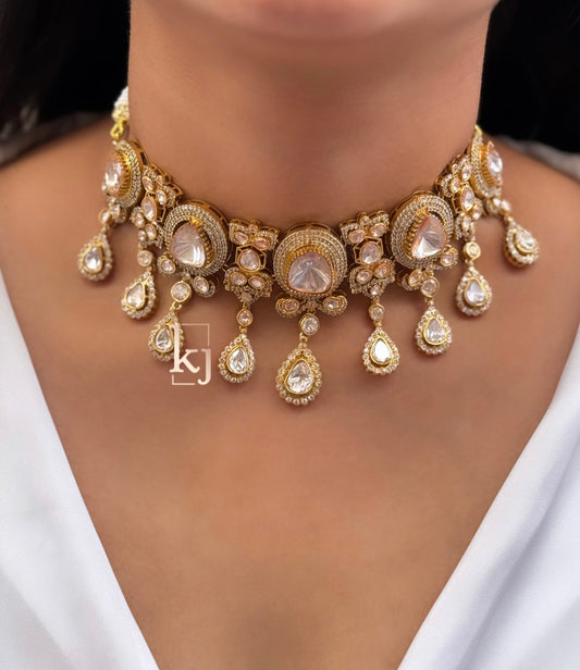 Sarai choker set