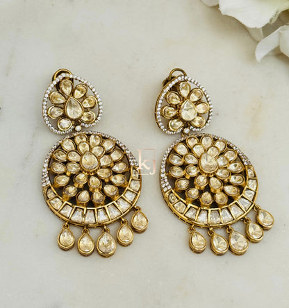 Nira earrings set