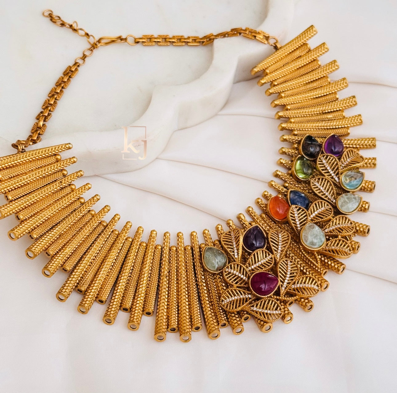 Gazy necklace set