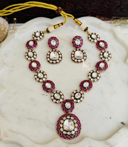 Reya necklace set