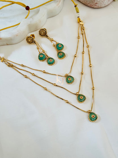 Hiona 3 layer elegant neck set