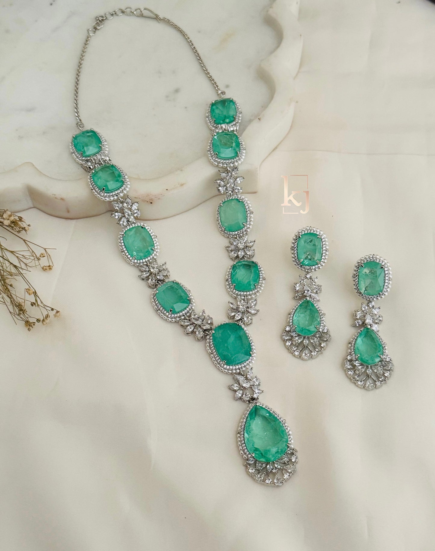 Sienna pendant set
