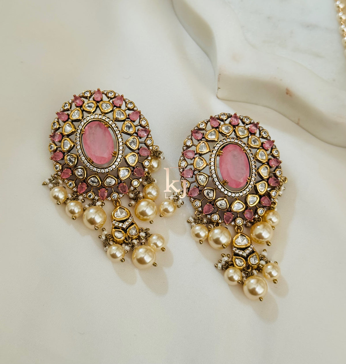 Dhara pendant set