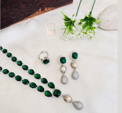 Vaani pendant set
