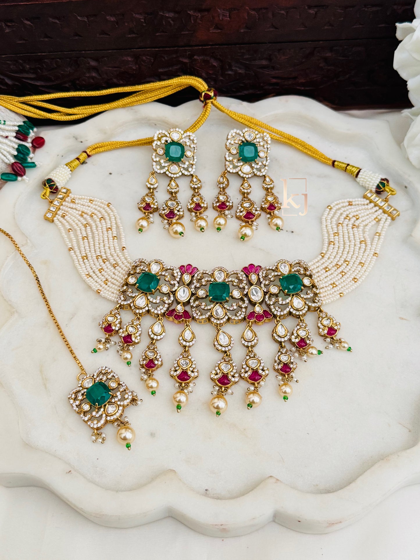 Kuini necklace set