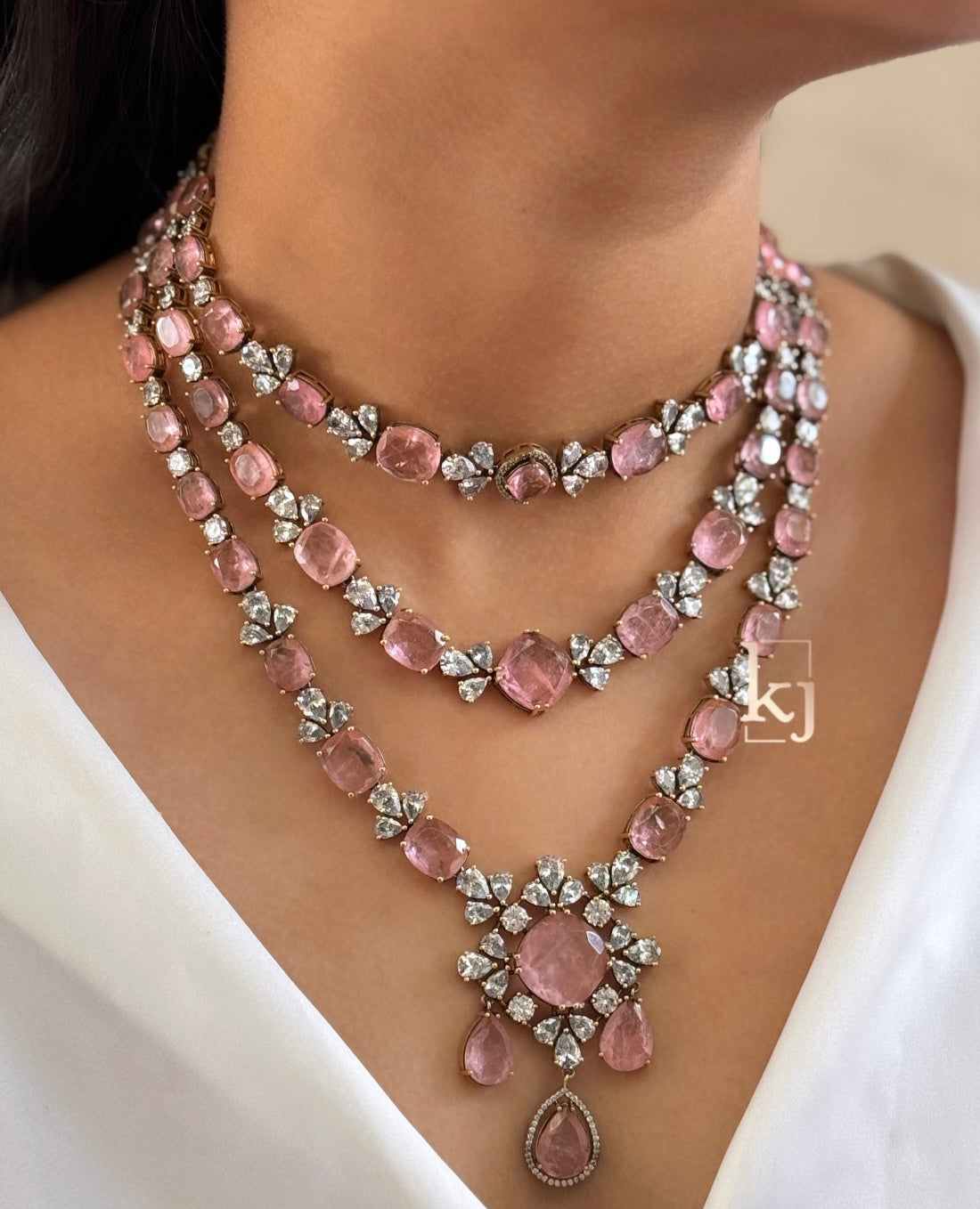 Vespera necklace set