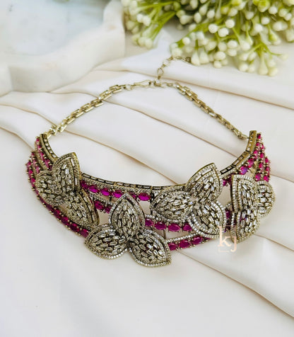 Serin choker set