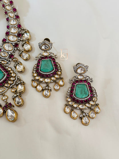 Leigh necklace set