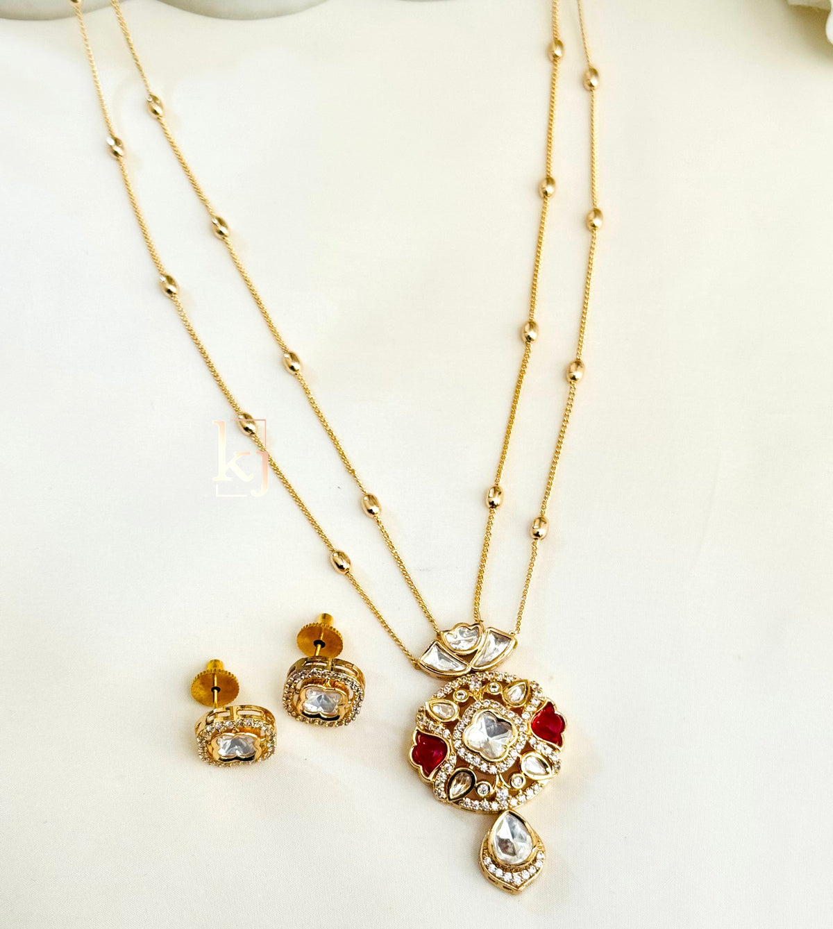 Yunus elegant set