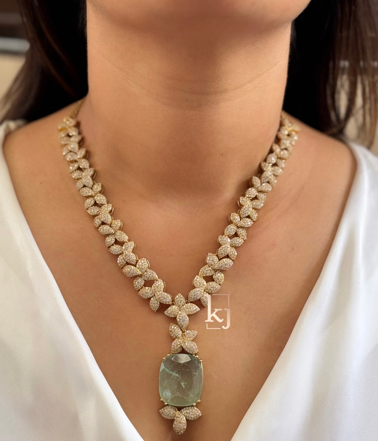 Ozira necklace set