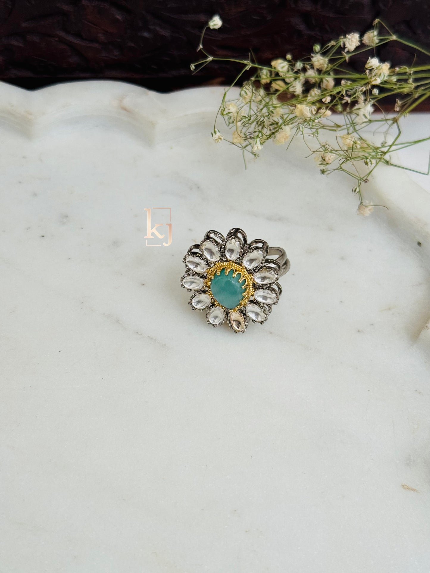 Diva ring