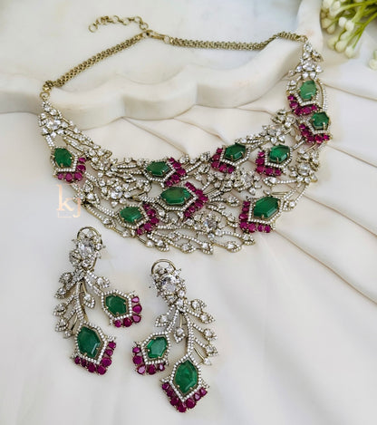 Ferin necklace set