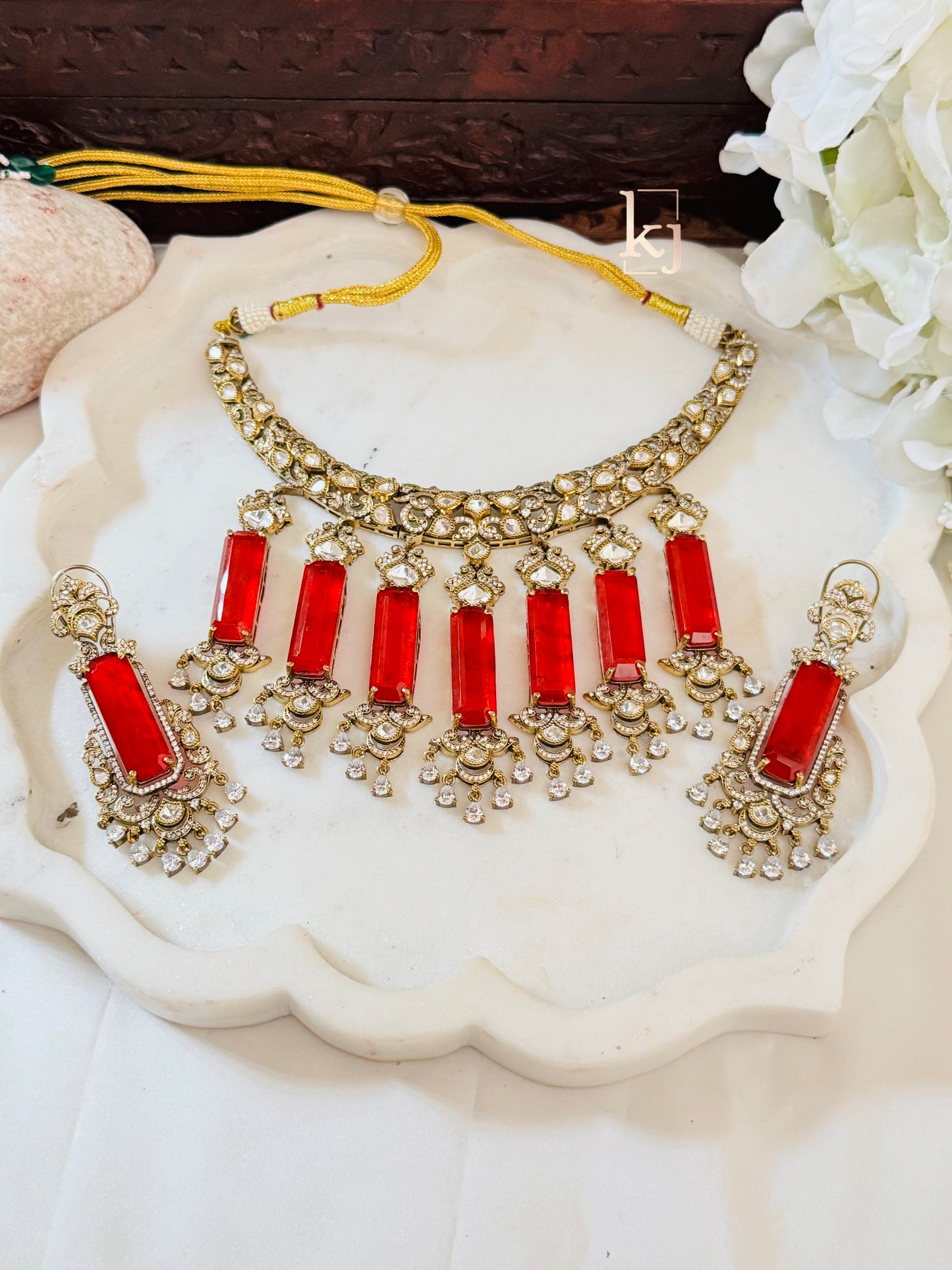 Meade necklace set