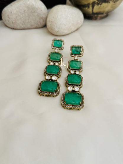 Zuri Earrings set