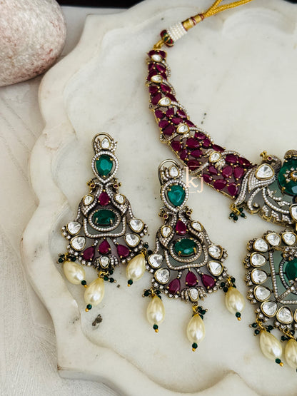 Elodie necklace set