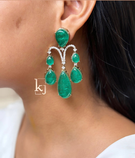 Aylani Earrings set
