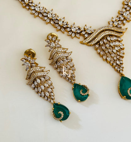 Vinisa necklace set