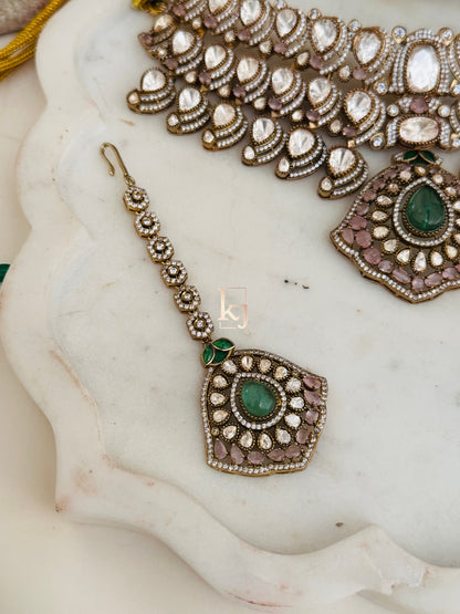 Elsepeth choker set